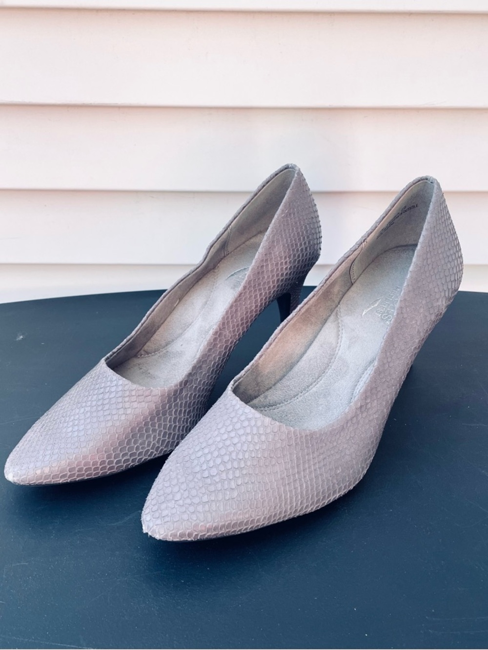 Aerosoles Women’s Taupe Snakeskin Embossed Pointed-Toe Pumps